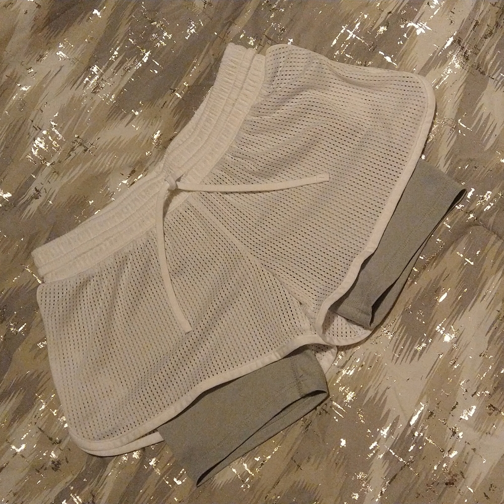 Size: XS CHAMPION ATHLETIC SHORTS